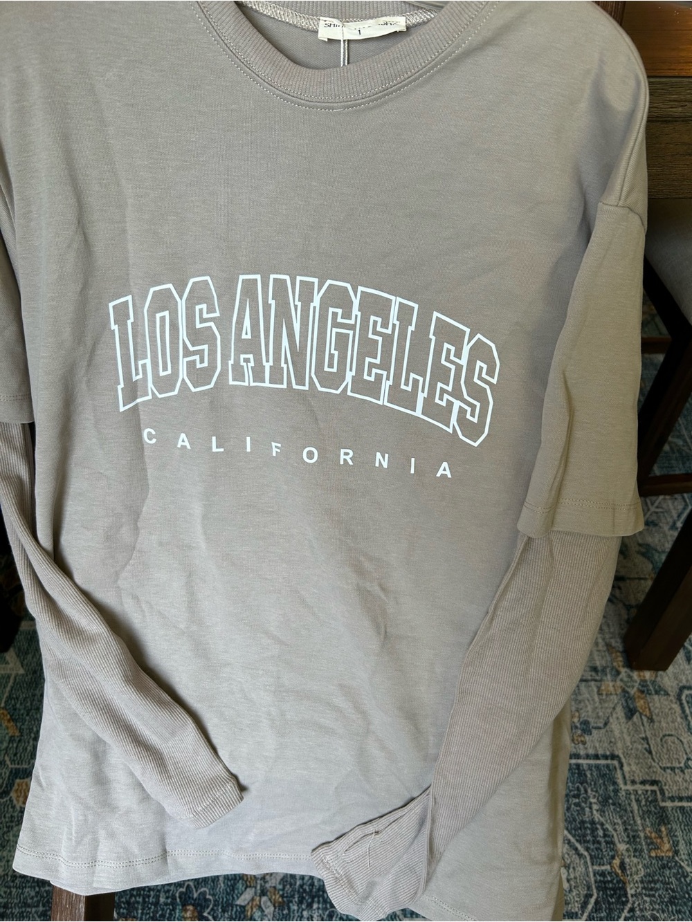 Los Angeles Graphic Long-Sleeve Sweatshirt - Taupe